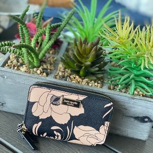 Kate Spade Laurel Way Gardenia Rosie double zip around wallet